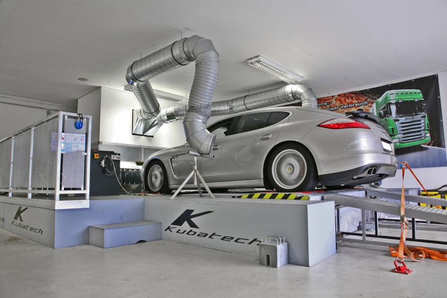  Porsche Panamera Turbo by McChip-DKR 2009 года  (фото 2 из 16)